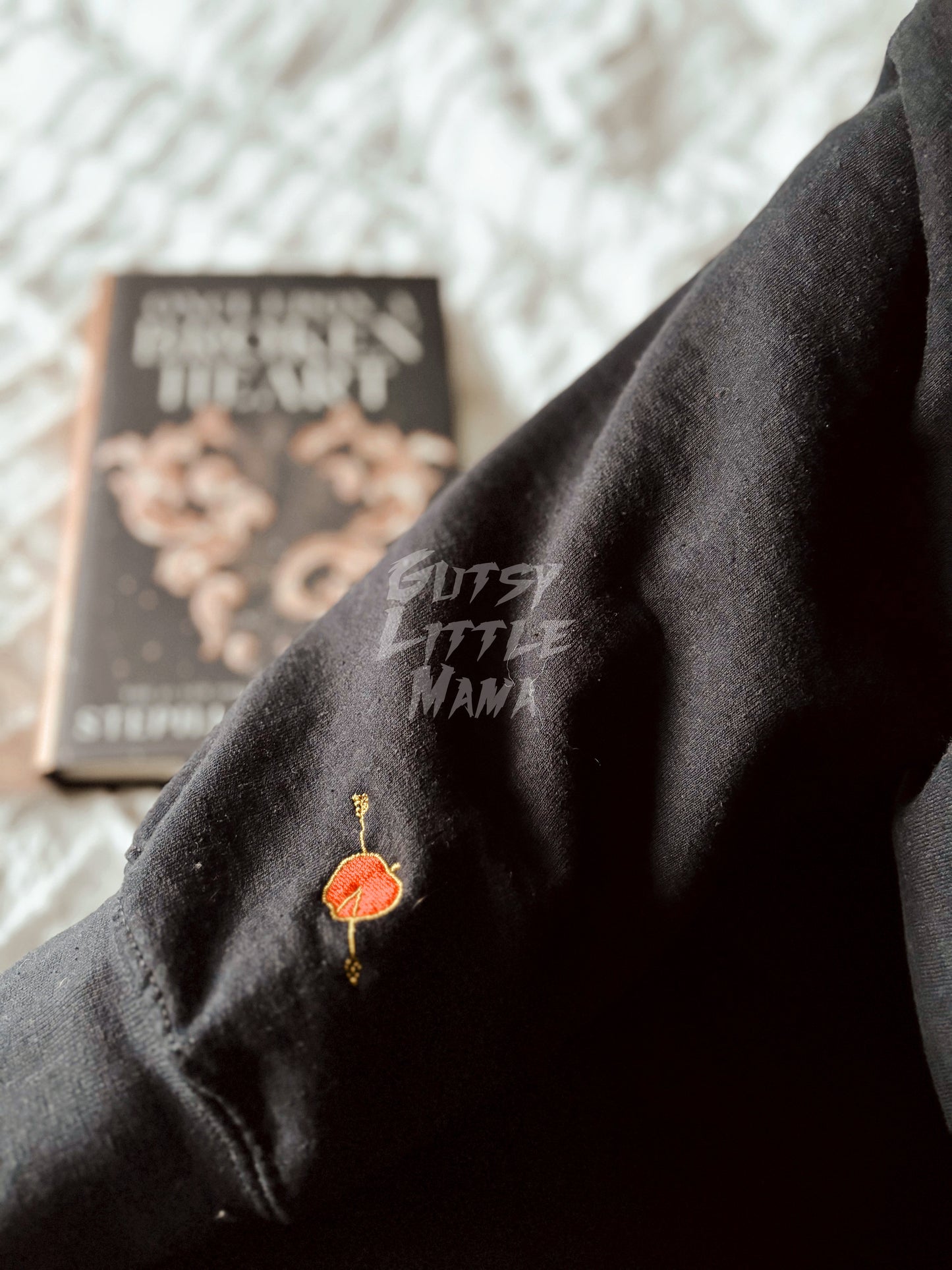 Little Fox Luxe Sweatshirt - Black