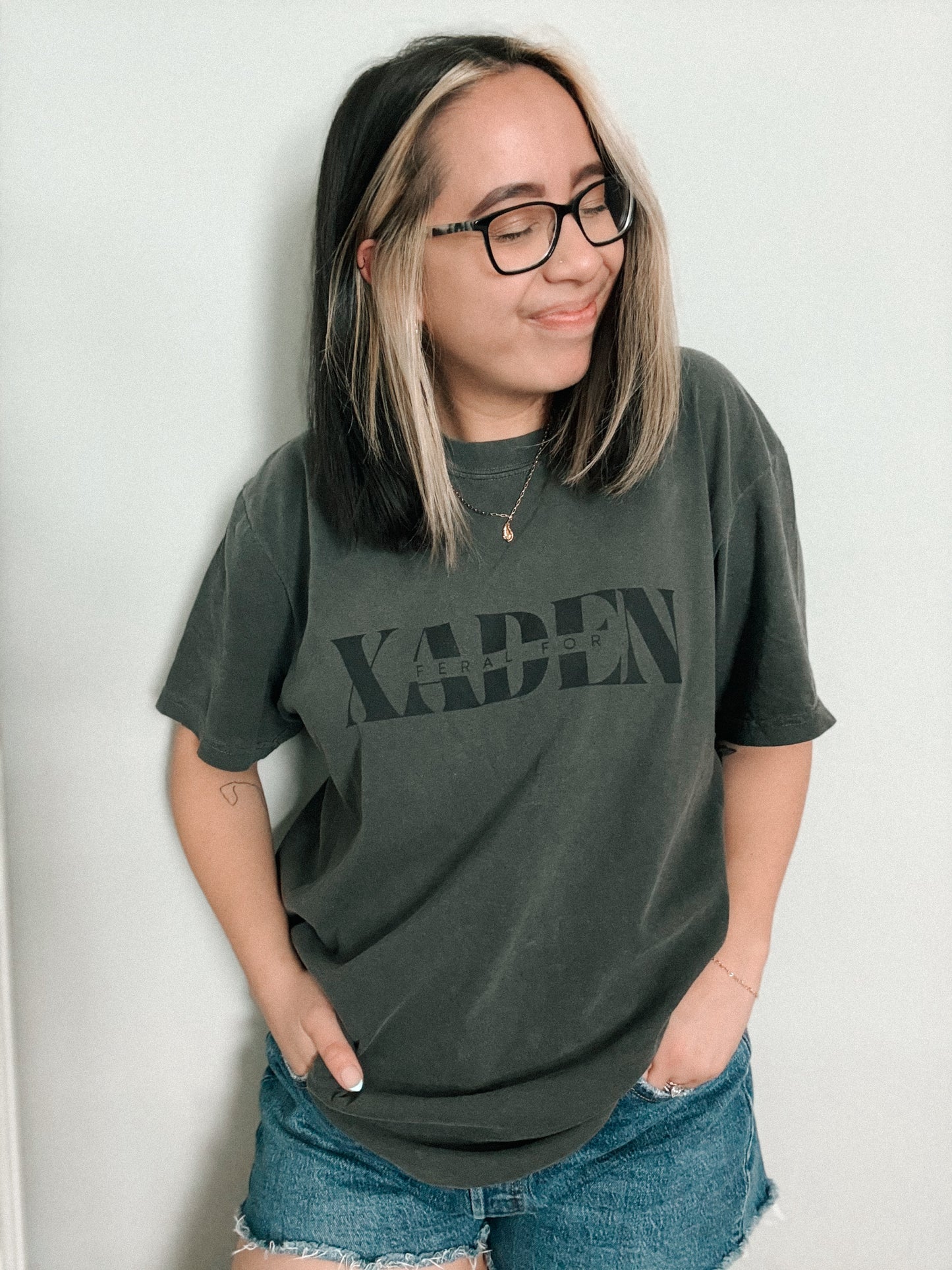 Feral For Xaden Luxe Tee