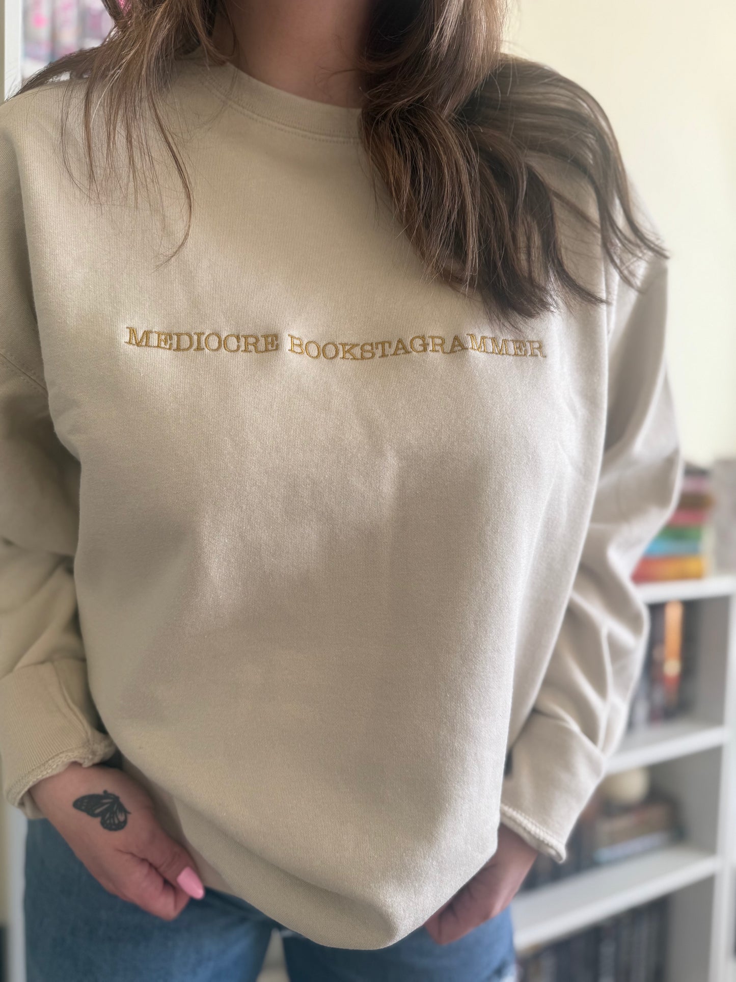 Mediocre Bookstagrammer Luxe Beige Crew