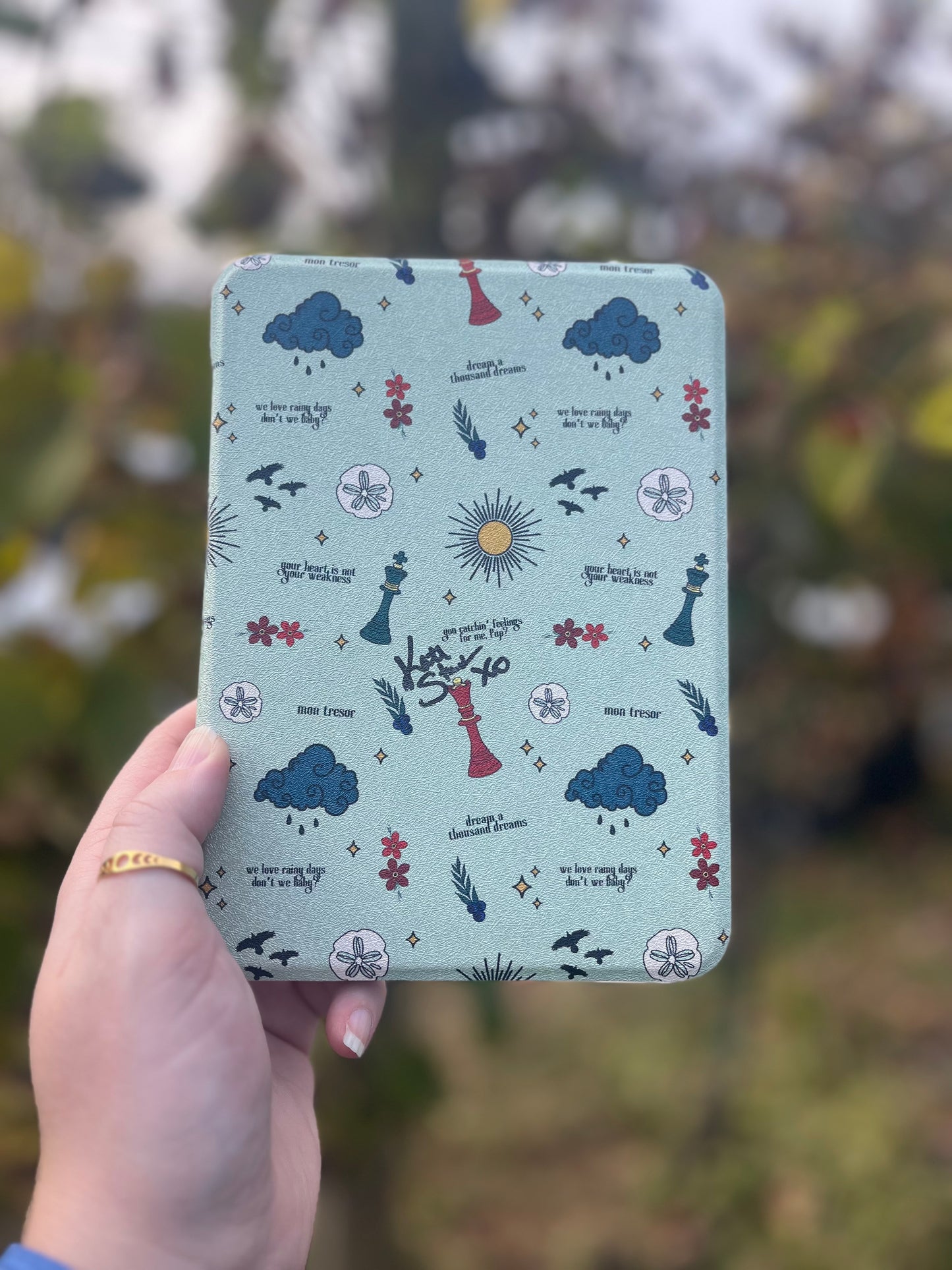 Ravenhood Kindle Case