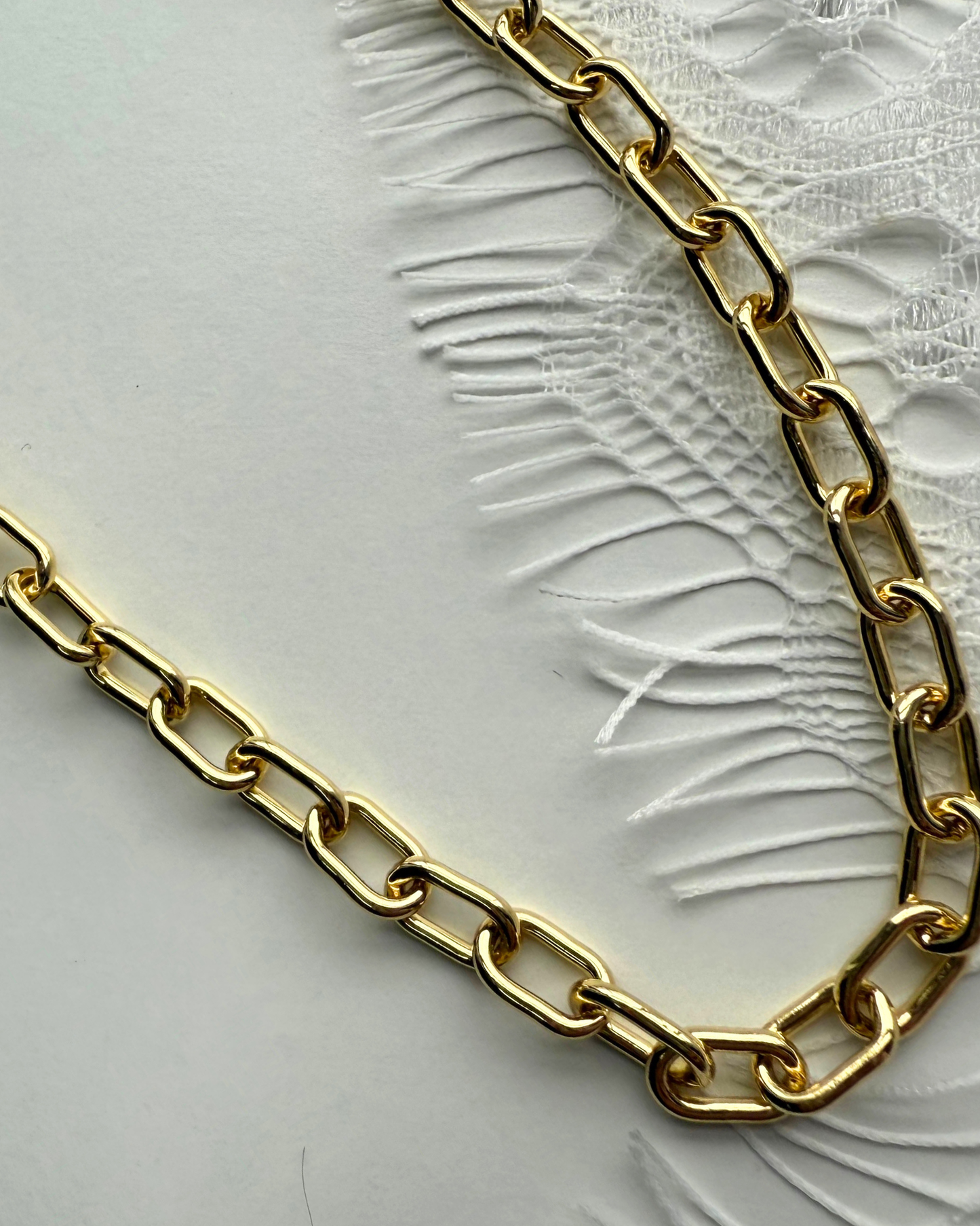 The Queen Chain (gold and silver)