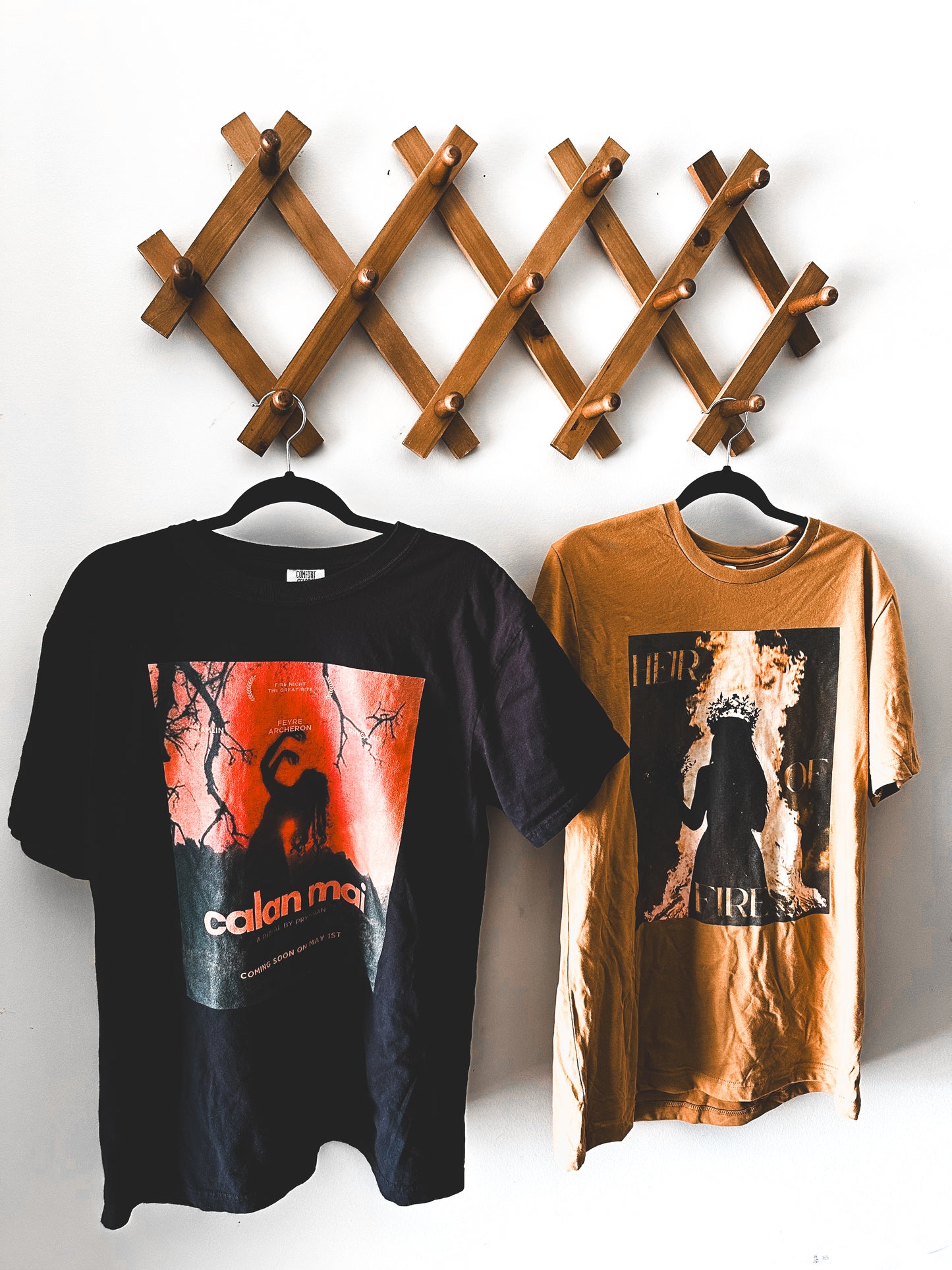 Calanmai Editorial Luxe Tee