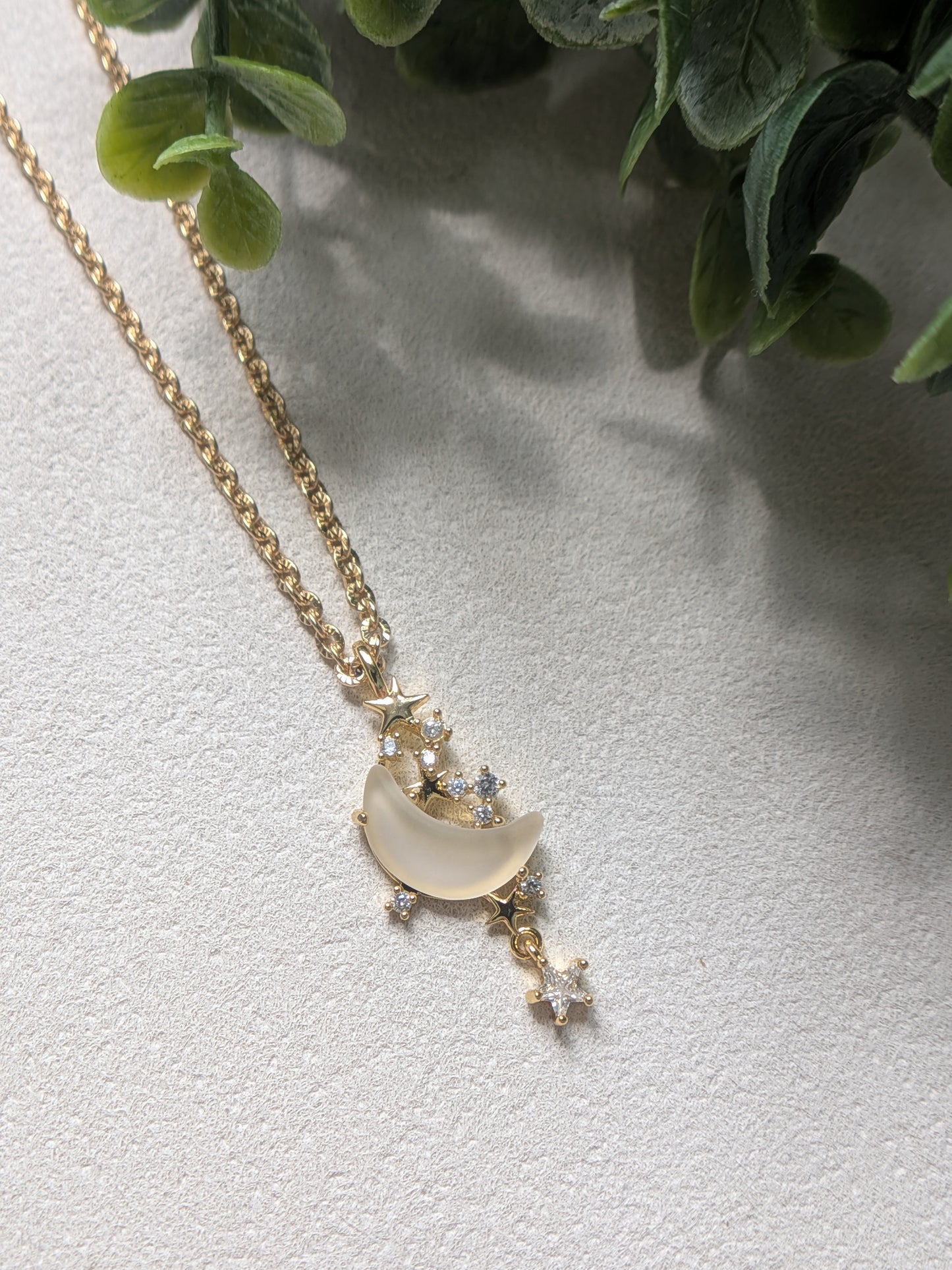 The Thirteen Stars Pendant Necklace