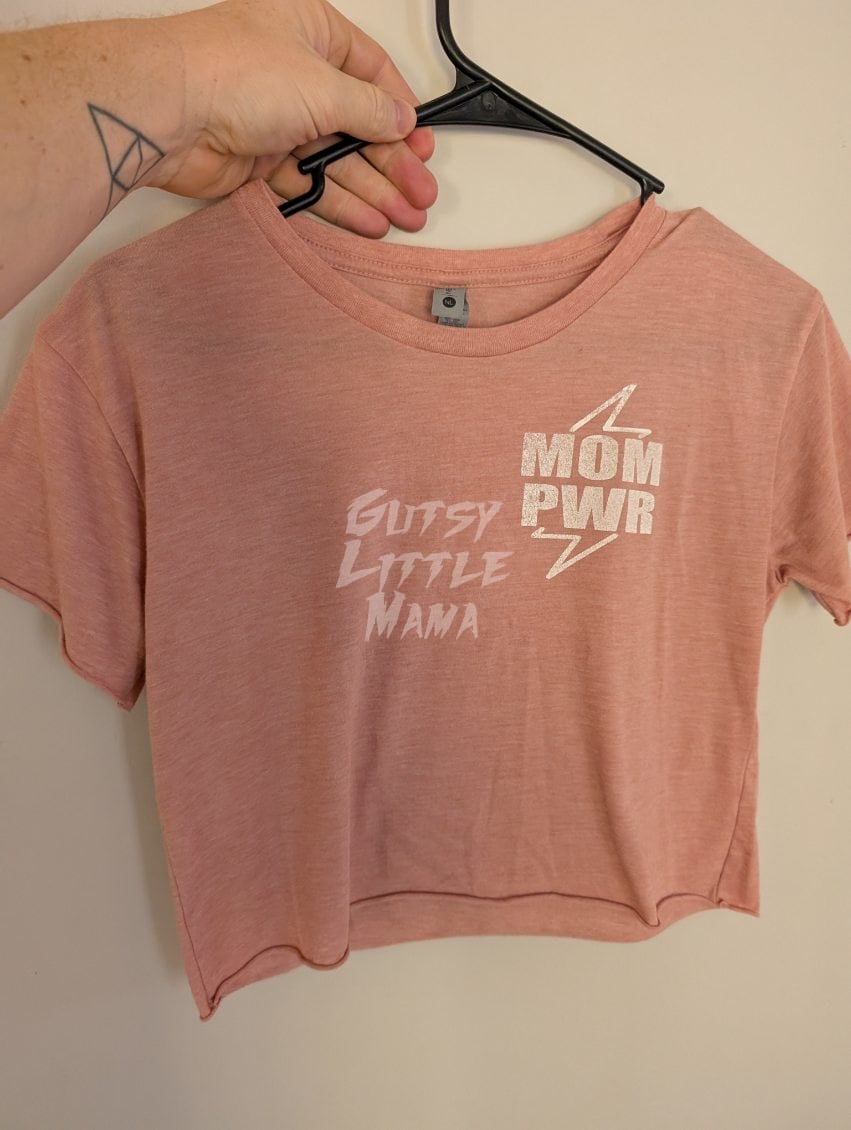 Mom Pwr Crop Tee - Size SMALL